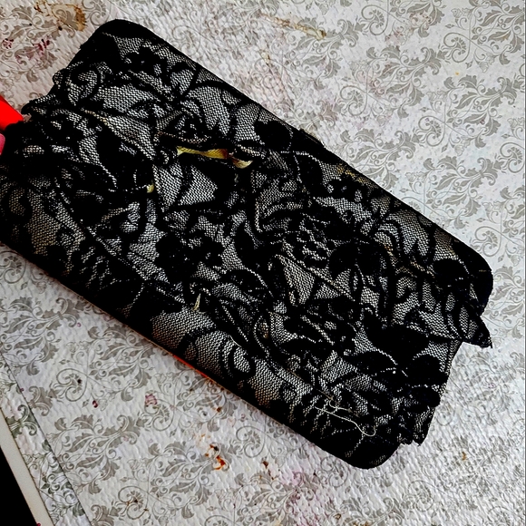 VINTAGE BEBE CLUTCH WALLET